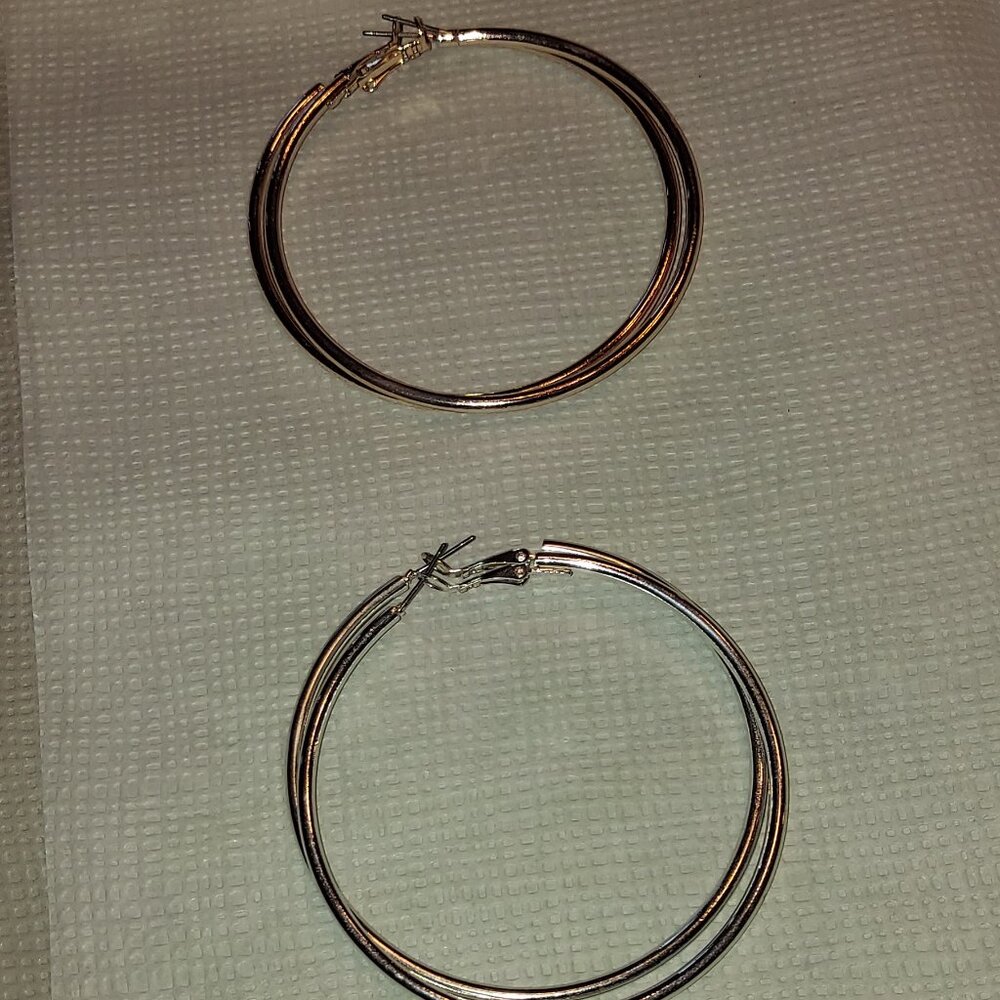 NWOT Rose & silver hoop bundle